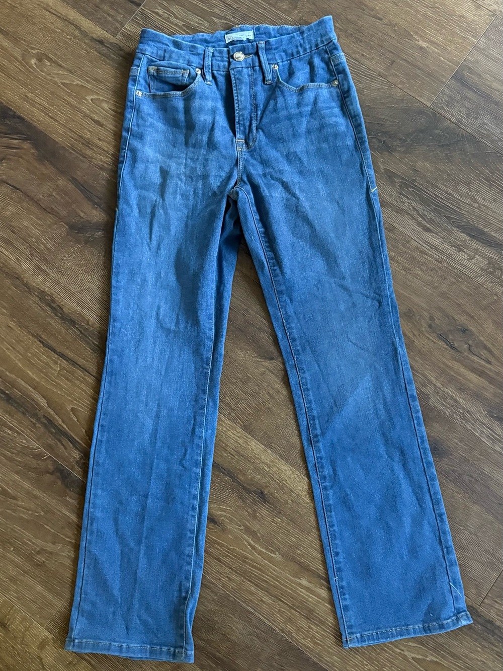 Good American Classic Women’s Straight-Leg Jeans in Blue